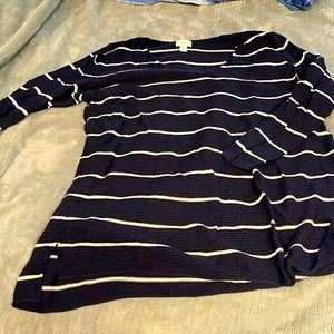 Old Navy Knit Long-sleeved sweater